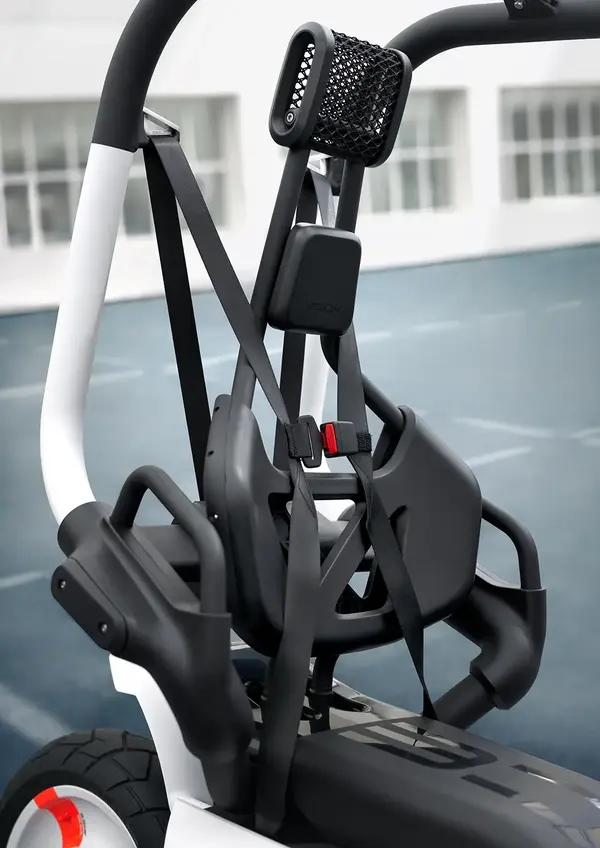 Vision CE BMW Scooter 23