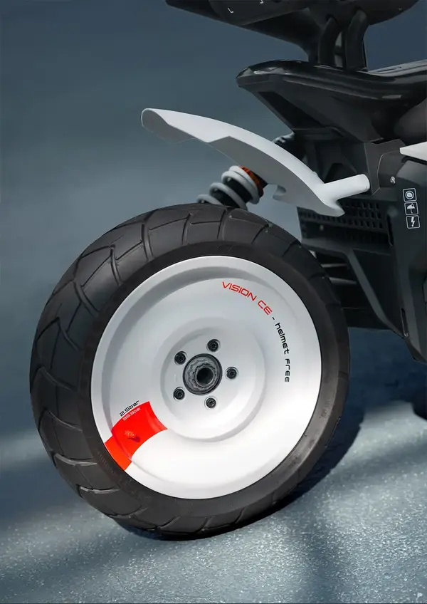 Vision CE BMW Scooter 25