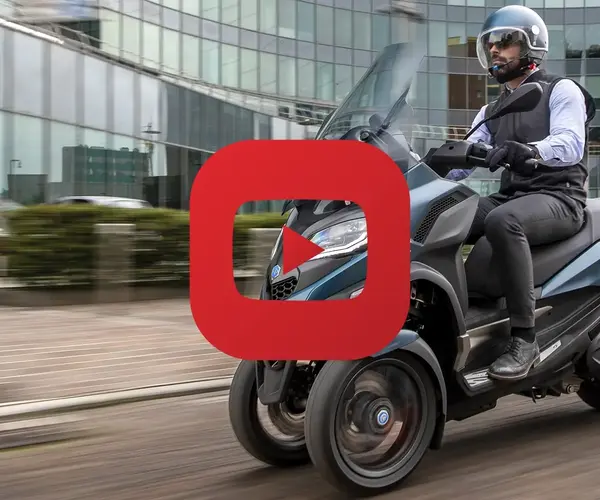 Essai video scooter 3 roues Piaggo MP3 HPE 530 0