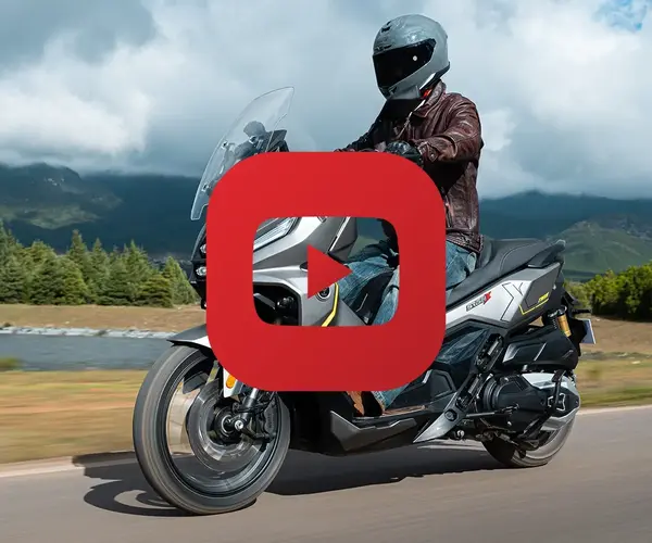Logo scooter Voge SR450 X 0