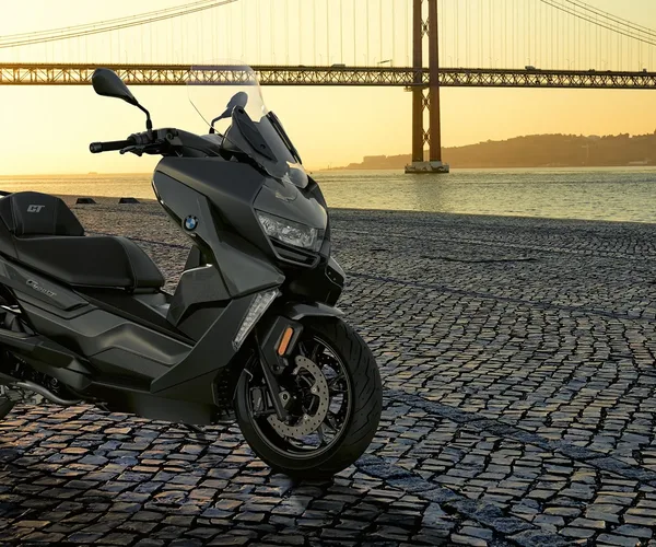 Maxi scooter BMW C400 GT 0
