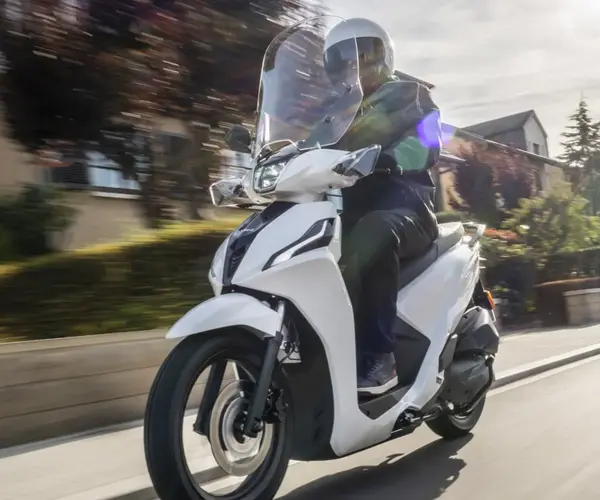 Scooter 2 roues Kymco People R HYBRID 125 0