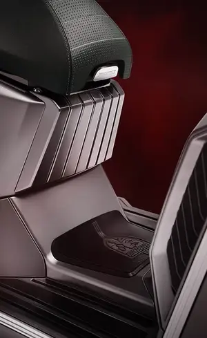 Maxi scooter Lambretta X300 3