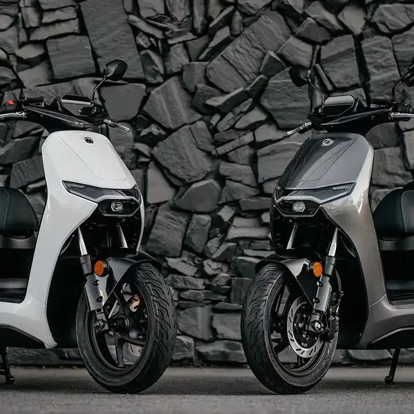 Scooter electrique 125 Zero LS1 0