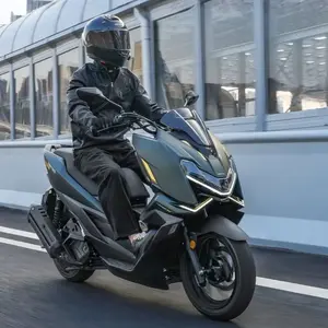 Essai video scooter Zontes 125 X 0
